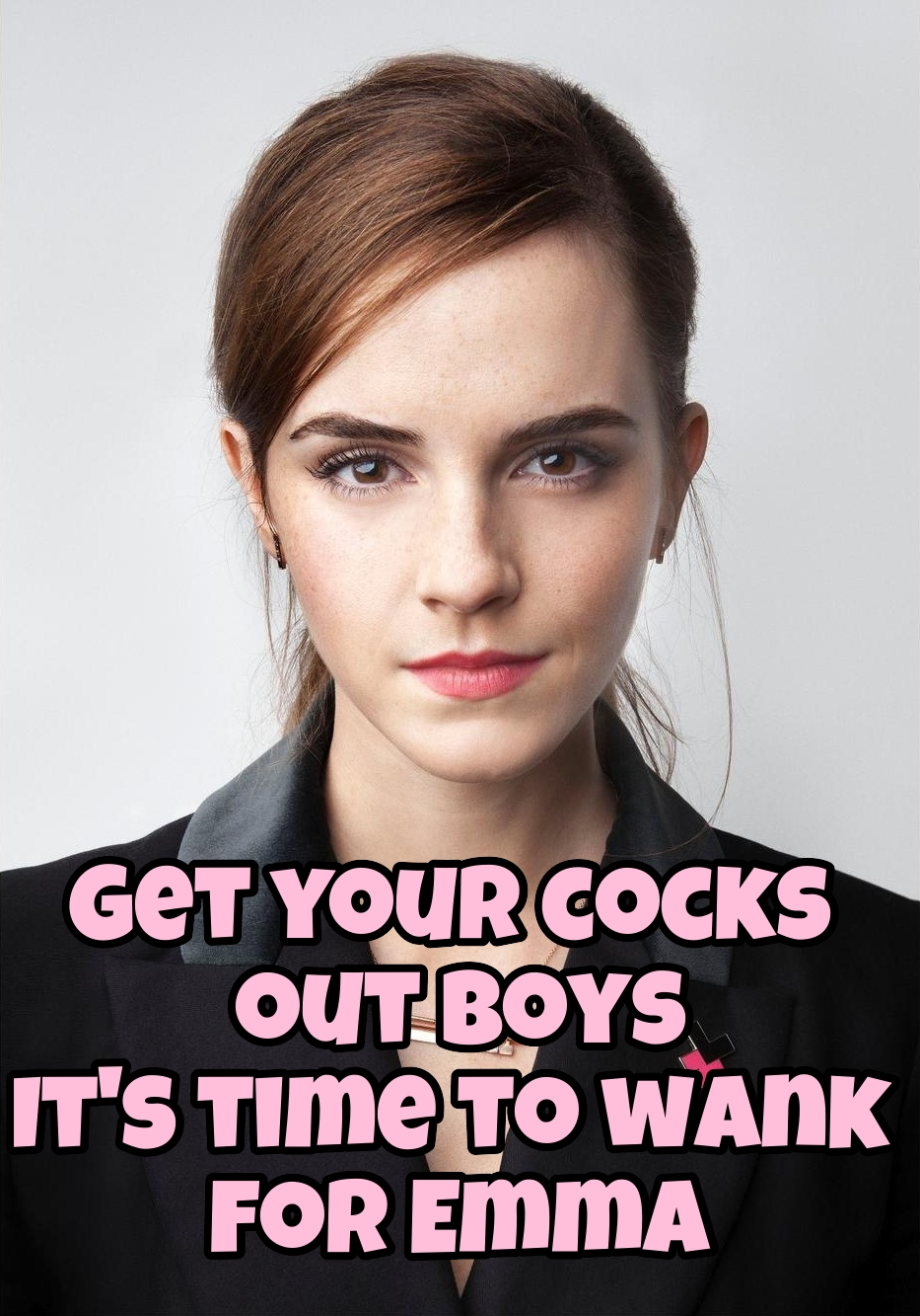 rcqegP8n Time for an emmagasm. Emma Watson's eyes are so mesmerizing. Emma knows! 01.png
